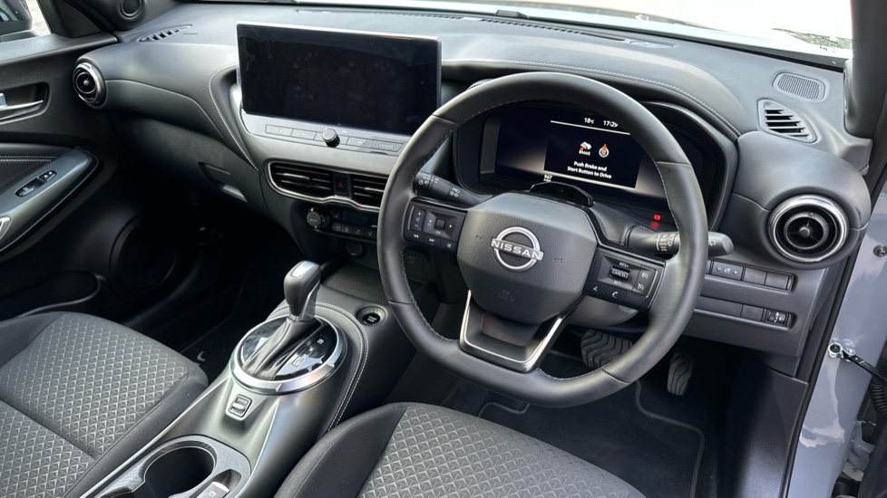 Nissan Juke 1.6 Hybrid N-Connecta 5dr Auto [Revised] Hybrid Hatchback - Image 11