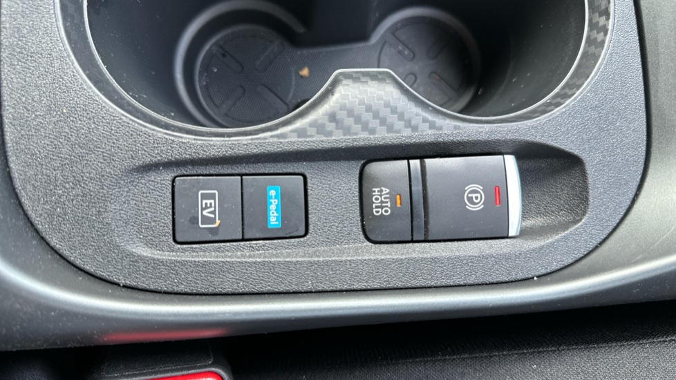 Nissan Juke 1.6 Hybrid N-Connecta 5dr Auto [Revised] Hybrid Hatchback - Image 22