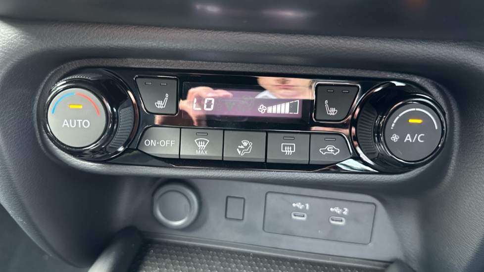Nissan Juke 1.6 Hybrid N-Connecta 5dr Auto [Revised] Hybrid Hatchback - Image 24