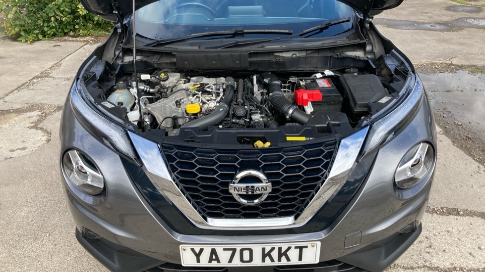 Nissan Juke 1.0 DiG-T 114 N-Connecta 5dr Petrol Hatchback - Image 8