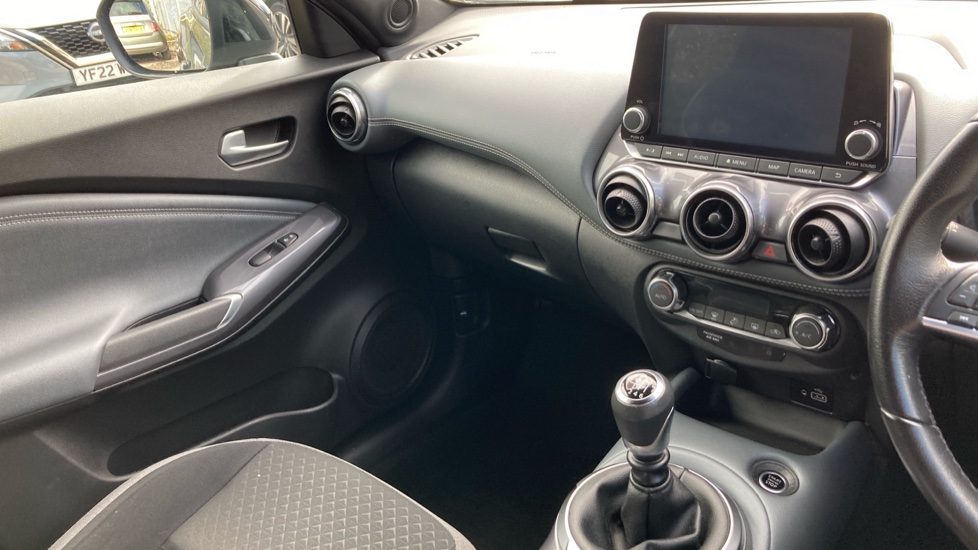 Nissan Juke 1.0 DiG-T 114 N-Connecta 5dr Petrol Hatchback - Image 14