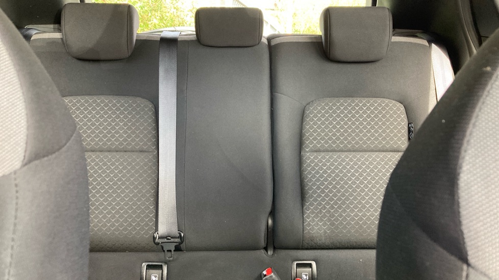 Nissan Juke 1.0 DiG-T 114 N-Connecta 5dr Petrol Hatchback - Image 15