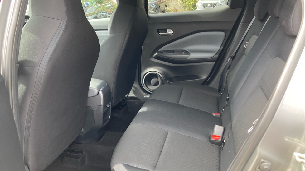 Nissan Juke 1.0 DiG-T 114 N-Connecta 5dr Petrol Hatchback - Image 16