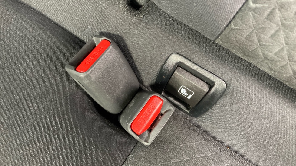 Nissan Juke 1.0 DiG-T 114 N-Connecta 5dr Petrol Hatchback - Image 17