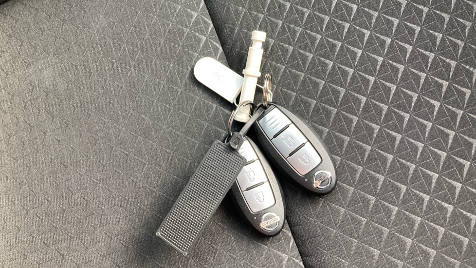 Nissan Juke 1.0 DiG-T 114 N-Connecta 5dr Petrol Hatchback - Image 20