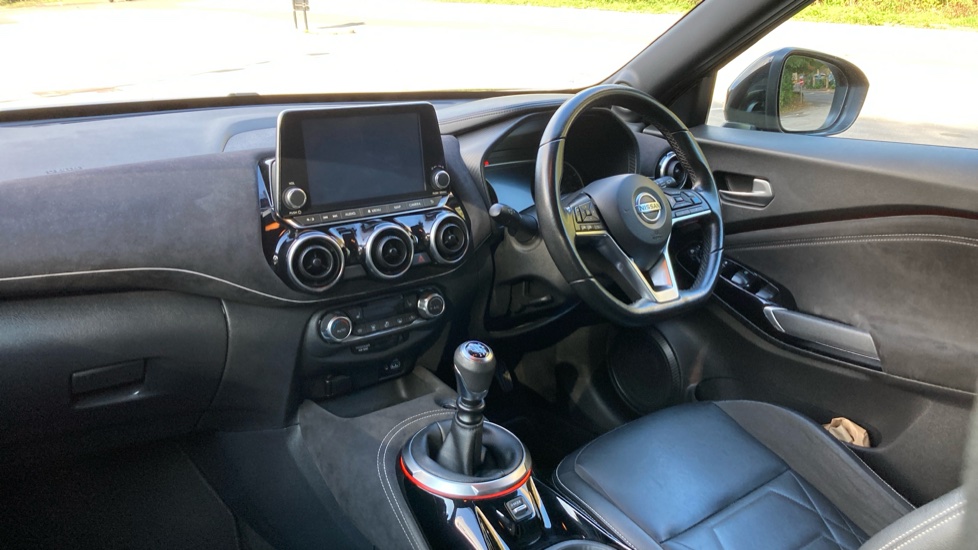 Nissan Juke 1.0 DiG-T 114 Tekna+ 5dr Petrol Hatchback - Image 14