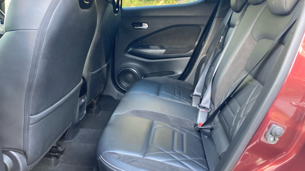 Nissan Juke 1.0 DiG-T 114 Tekna+ 5dr Petrol Hatchback - Image 16