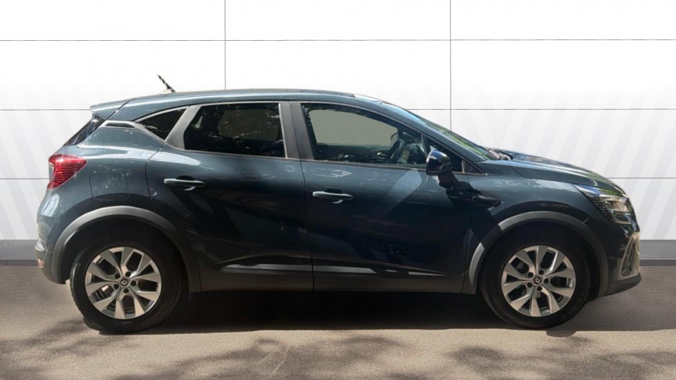 Renault Captur 1.0 TCE 90 Iconic 5dr Petrol Hatchback - Image 5