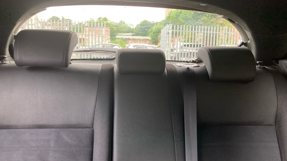Nissan Juke 1.5 dCi N-Connecta 5dr Diesel Hatchback - Image 15