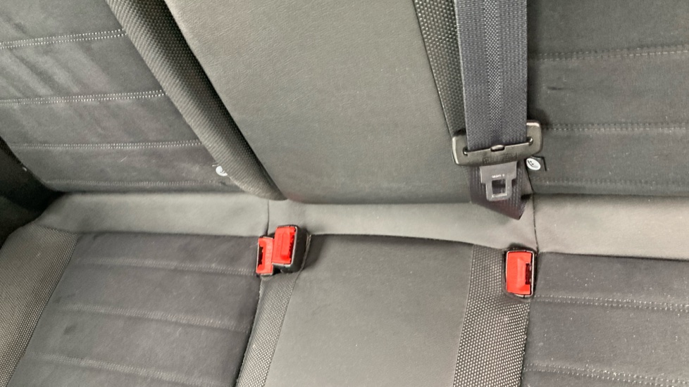 Nissan Juke 1.5 dCi N-Connecta 5dr Diesel Hatchback - Image 17