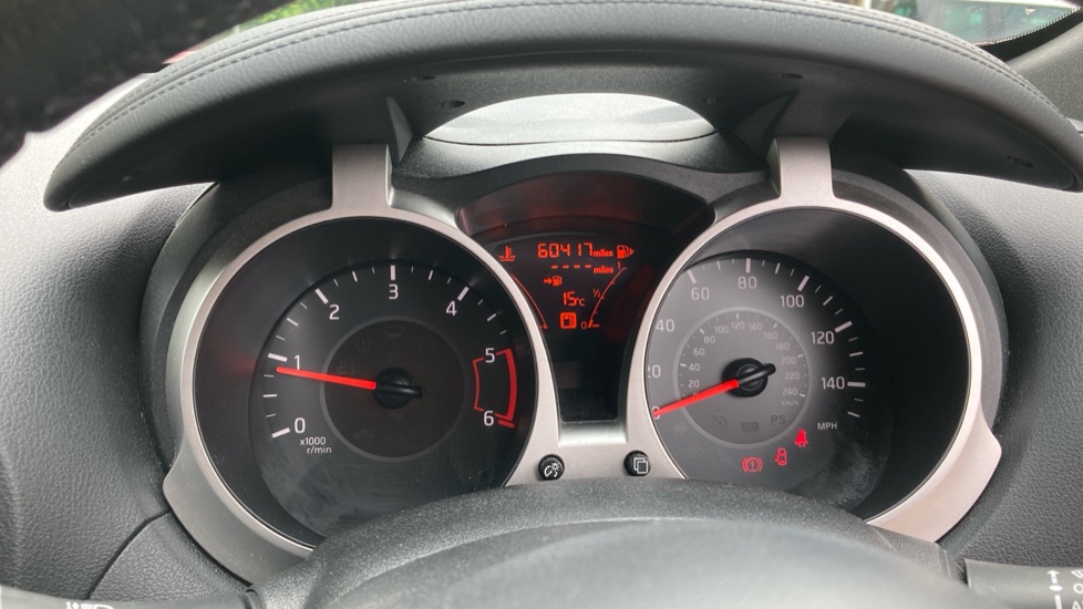 Nissan Juke 1.5 dCi N-Connecta 5dr Diesel Hatchback - Image 18