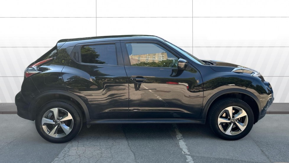 Nissan Juke 1.6 [112] Acenta 5dr Petrol Hatchback - Image 5