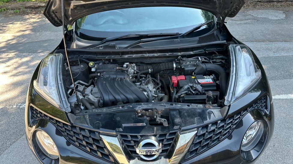 Nissan Juke 1.6 [112] Acenta 5dr Petrol Hatchback - Image 8