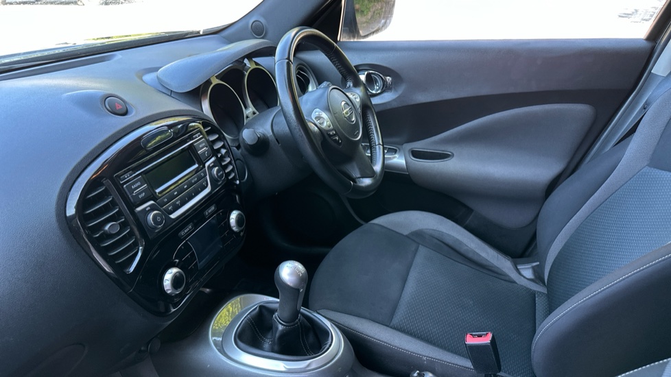 Nissan Juke 1.6 [112] Acenta 5dr Petrol Hatchback - Image 9