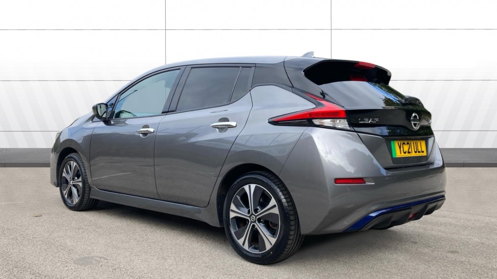 Nissan LEAF 110kW Tekna 40kWh 5dr Auto Electric Hatchback - Image 2