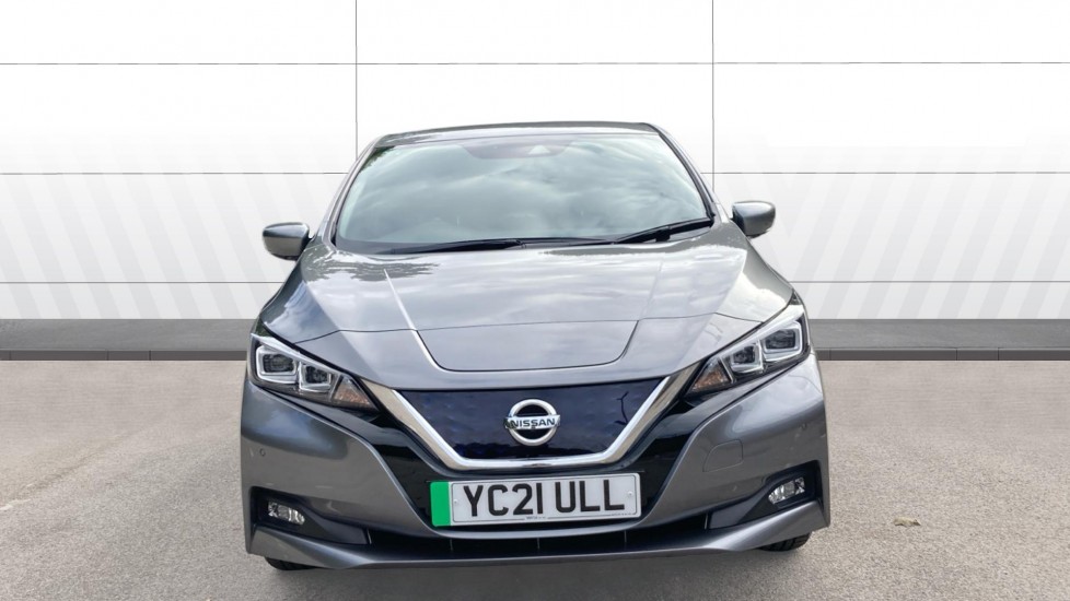 Nissan LEAF 110kW Tekna 40kWh 5dr Auto Electric Hatchback - Image 3