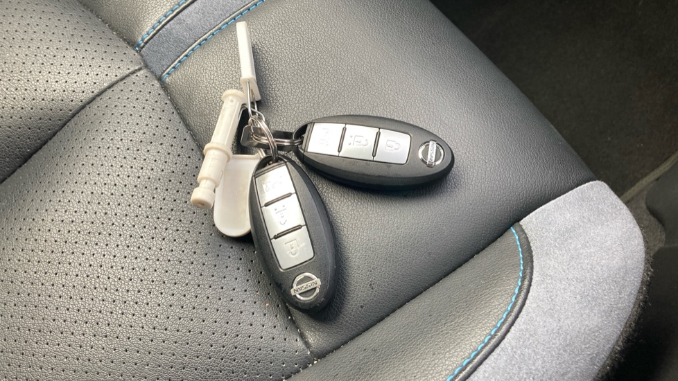 Nissan LEAF 110kW Tekna 40kWh 5dr Auto Electric Hatchback - Image 20