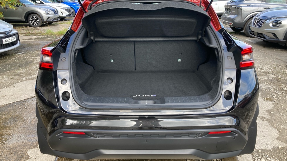 Nissan Juke 1.0 DiG-T 114 N-Connecta 5dr Petrol Hatchback - Image 4