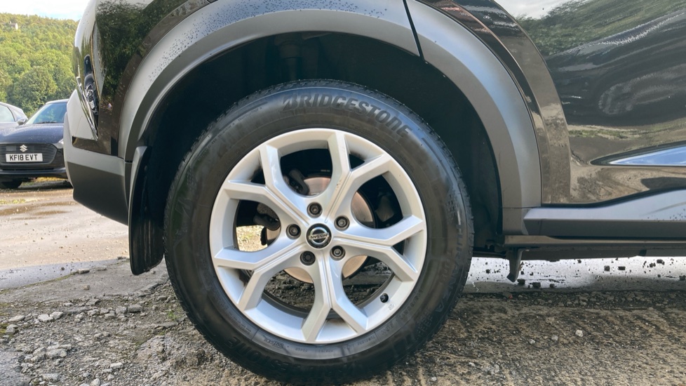 Nissan Juke 1.0 DiG-T 114 N-Connecta 5dr Petrol Hatchback - Image 7