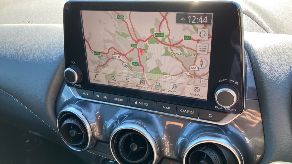 Nissan Juke 1.0 DiG-T 114 N-Connecta 5dr Petrol Hatchback - Image 12