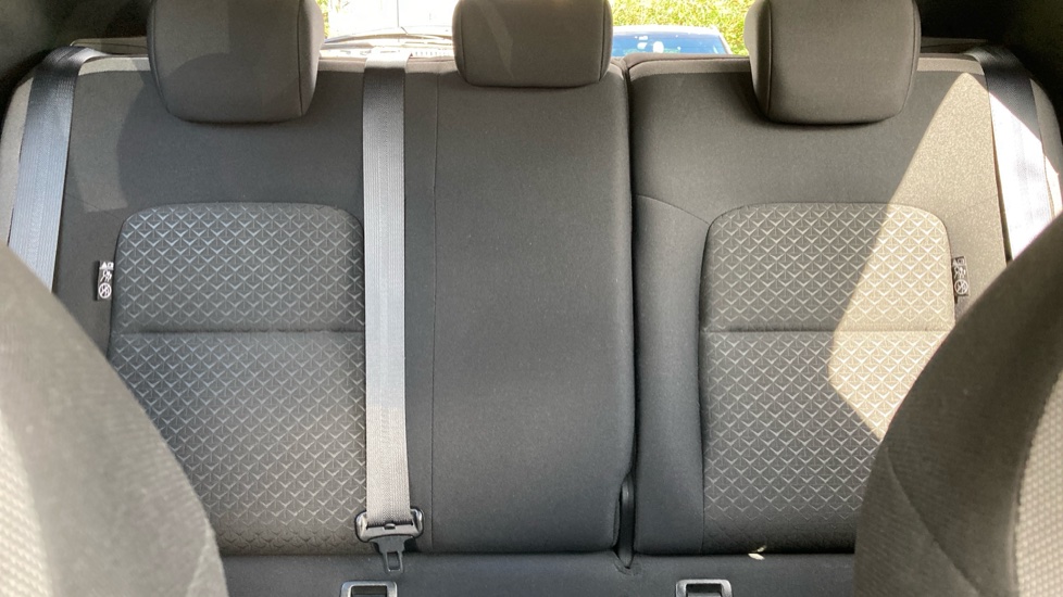 Nissan Juke 1.0 DiG-T 114 N-Connecta 5dr Petrol Hatchback - Image 15