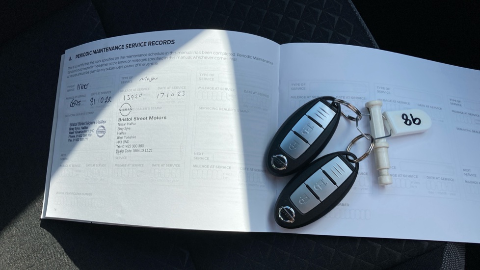 Nissan Juke 1.0 DiG-T 114 N-Connecta 5dr Petrol Hatchback - Image 19
