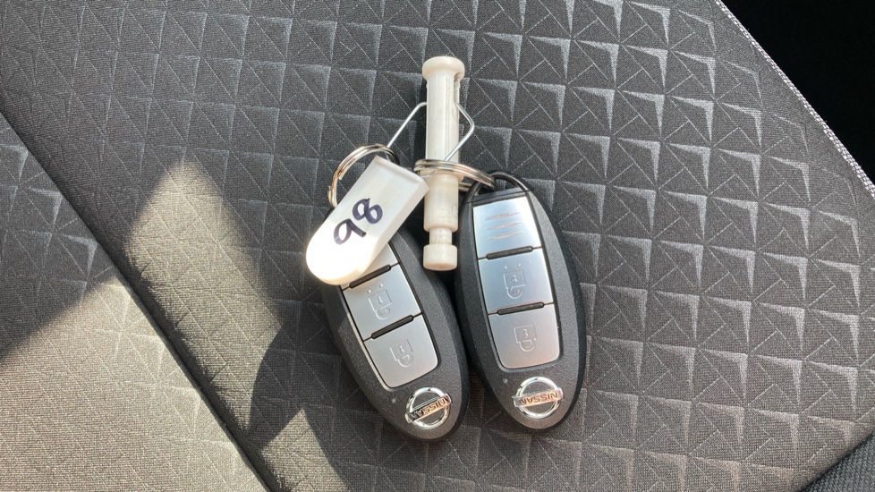 Nissan Juke 1.0 DiG-T 114 N-Connecta 5dr Petrol Hatchback - Image 20