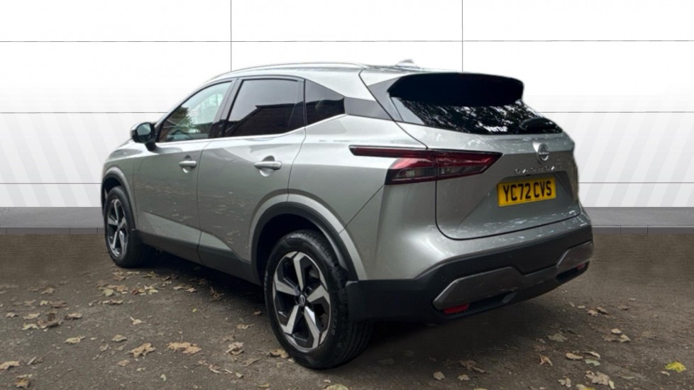 Nissan Qashqai 1.3 DiG-T MH N-Connecta 5dr Petrol Hatchback - Image 2