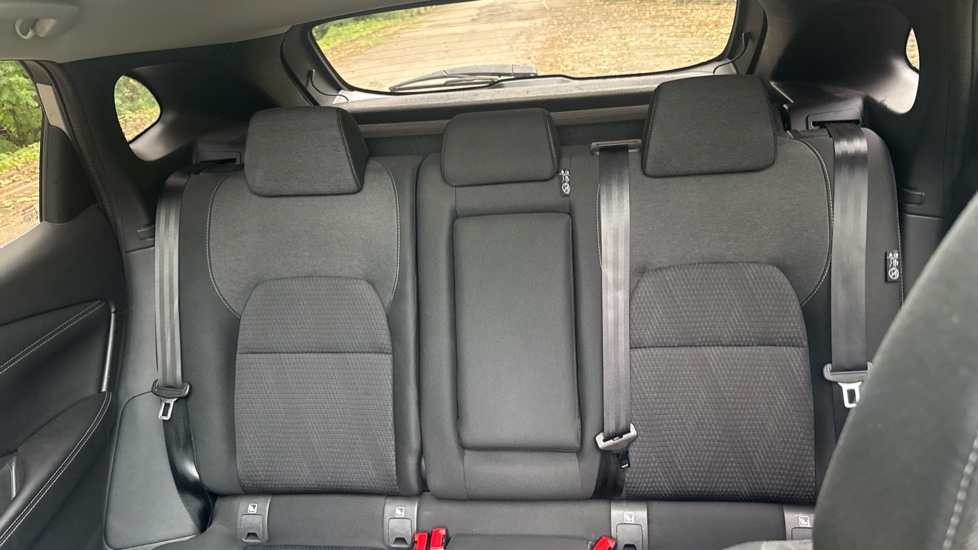 Nissan Qashqai 1.3 DiG-T MH N-Connecta 5dr Petrol Hatchback - Image 15