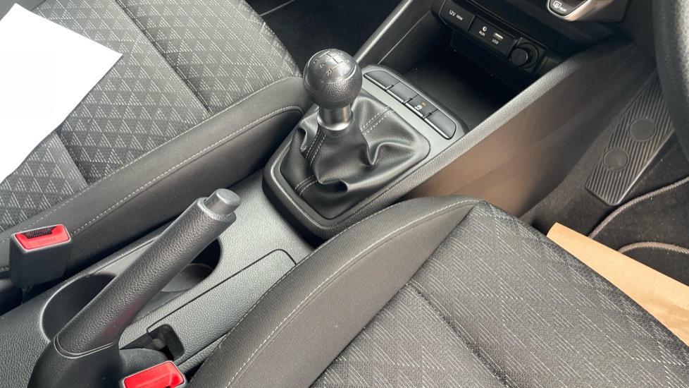 Kia Rio 1.25 1 5dr Petrol Hatchback - Image 13