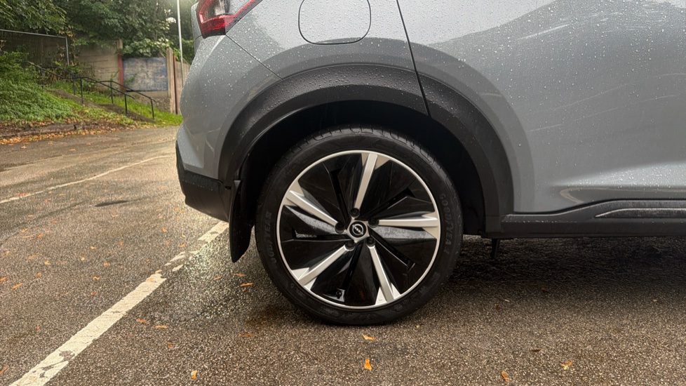 Nissan Juke 1.6 Hybrid Tekna+ 5dr Auto Hybrid Hatchback - Image 7