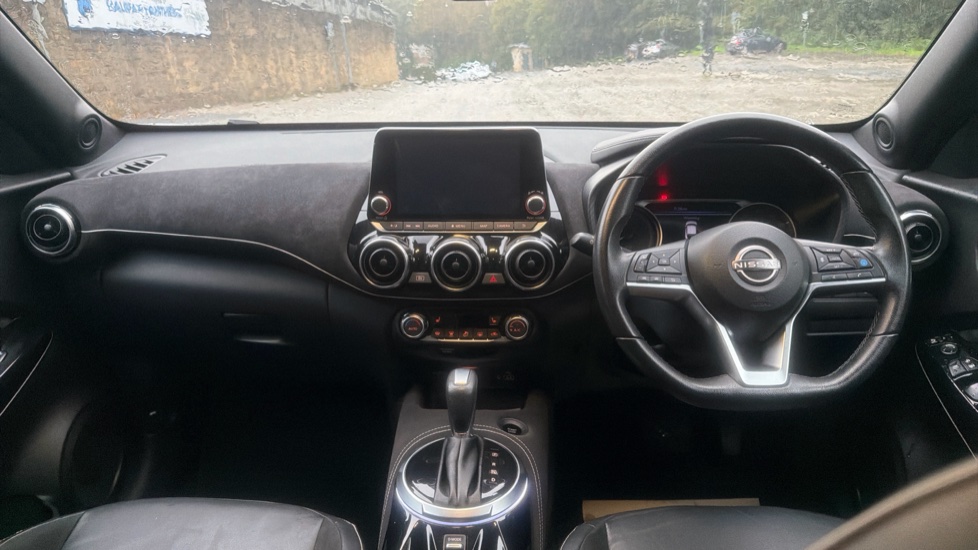 Nissan Juke 1.6 Hybrid Tekna+ 5dr Auto Hybrid Hatchback - Image 10
