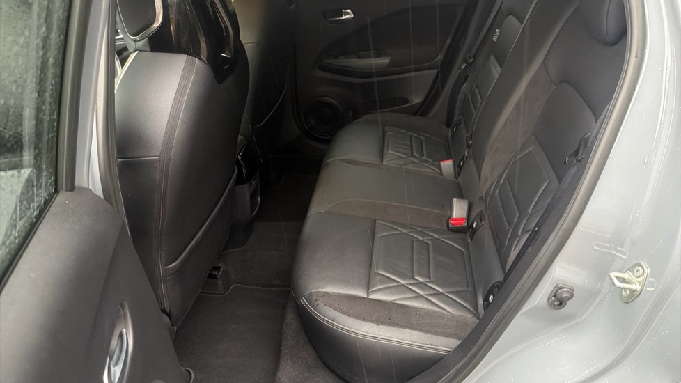 Nissan Juke 1.6 Hybrid Tekna+ 5dr Auto Hybrid Hatchback - Image 16