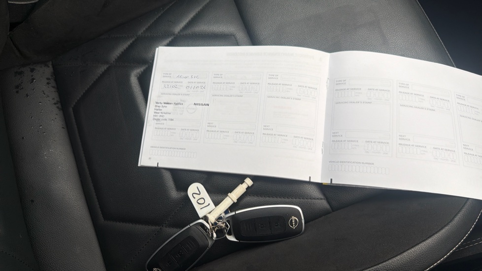 Nissan Juke 1.6 Hybrid Tekna+ 5dr Auto Hybrid Hatchback - Image 19