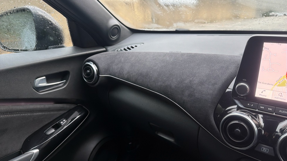 Nissan Juke 1.6 Hybrid Tekna+ 5dr Auto Hybrid Hatchback - Image 43