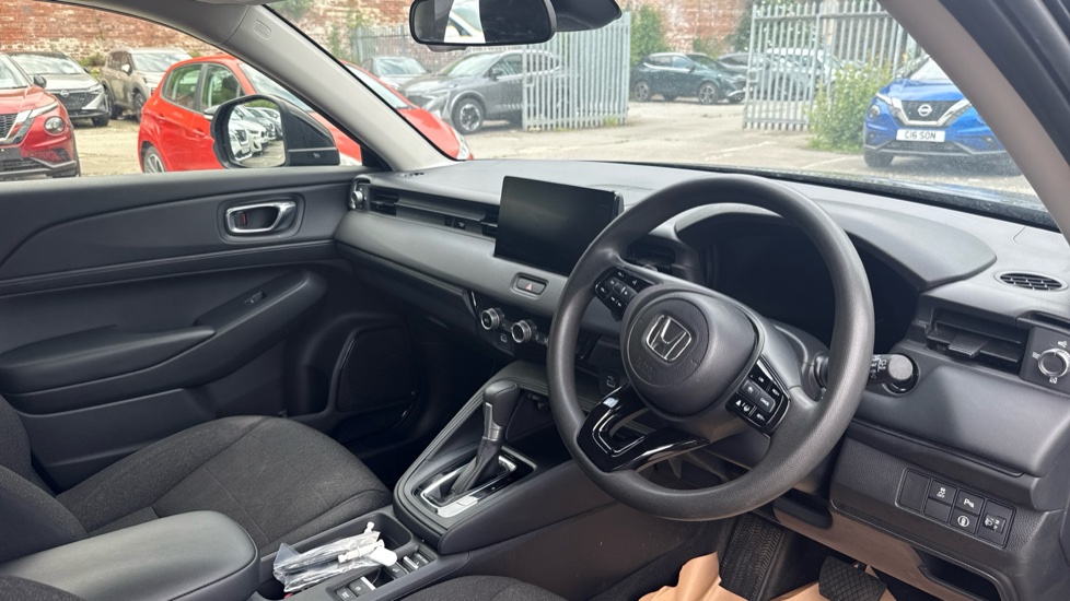 Honda HR-V 1.5 eHEV Elegance 5dr CVT Hybrid Hatchback - Image 11