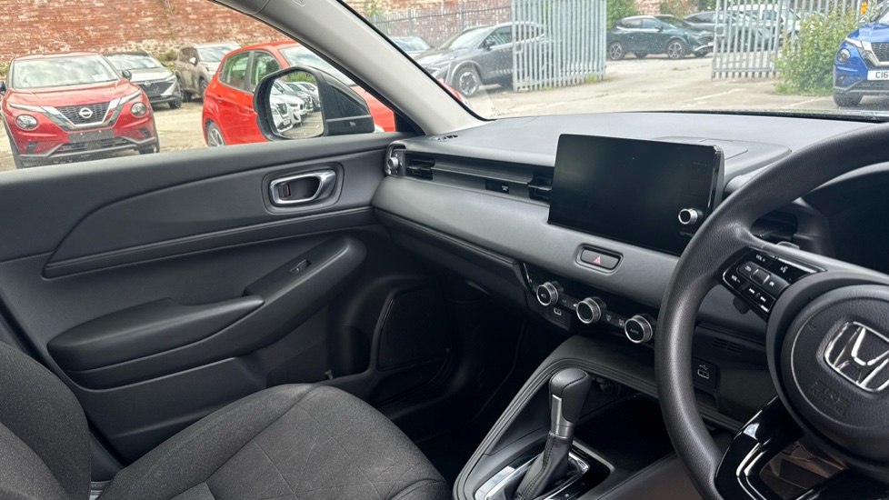 Honda HR-V 1.5 eHEV Elegance 5dr CVT Hybrid Hatchback - Image 14