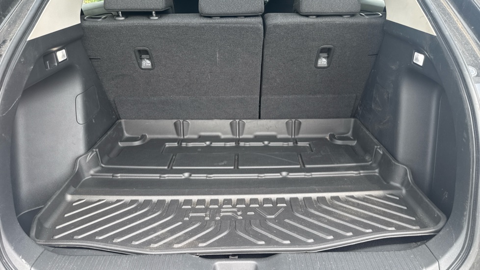 Honda HR-V 1.5 eHEV Elegance 5dr CVT Hybrid Hatchback - Image 23