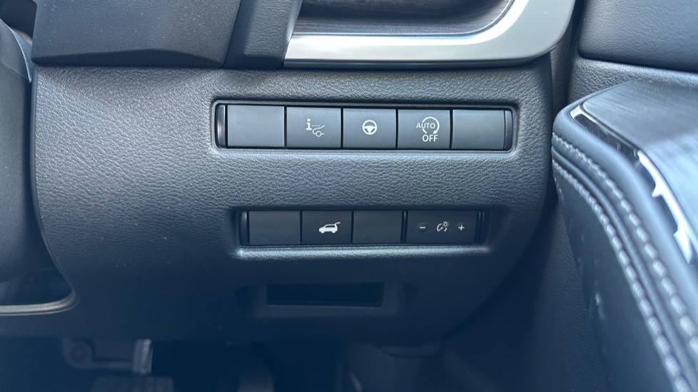 Nissan X-Trail 1.5 MHEV 163 Tekna 5dr [7 Seat] Xtronic Petrol Station Wagon - Image 29