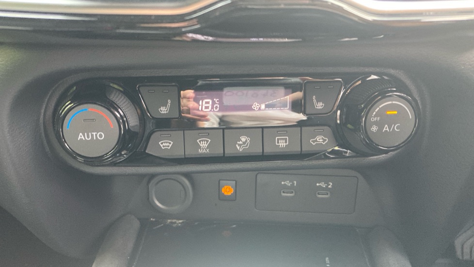 Nissan Juke 1.0 DiG-T Tekna+ 5dr DCT Petrol Hatchback - Image 25