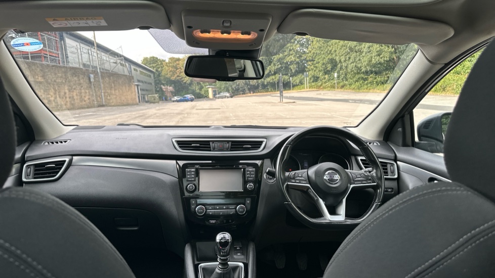 Nissan Qashqai 1.5 dCi 115 N-Connecta 5dr Diesel Hatchback - Image 10
