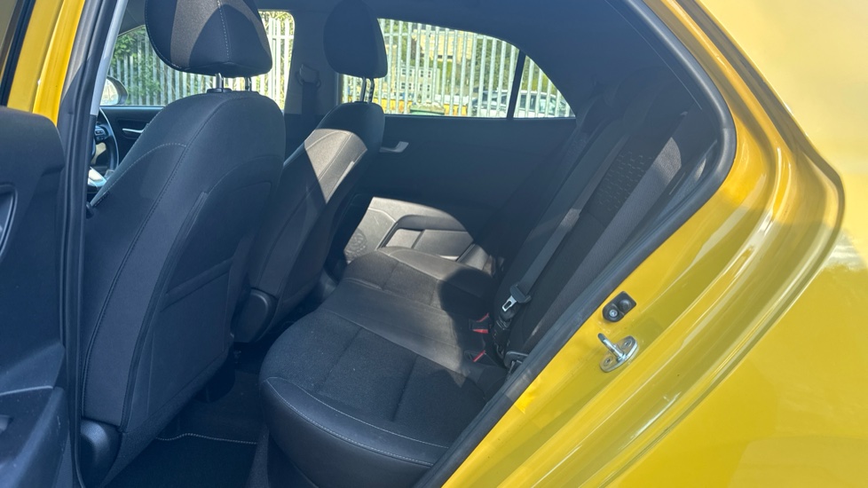 Kia Rio 1.0 T GDi 2 5dr DCT Petrol Hatchback - Image 16