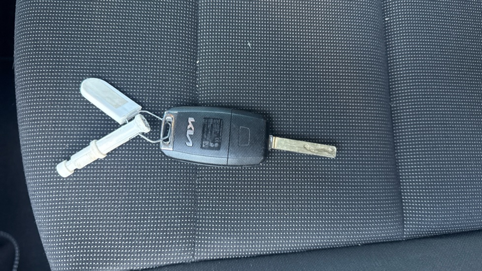 Kia Rio 1.0 T GDi 2 5dr DCT Petrol Hatchback - Image 20