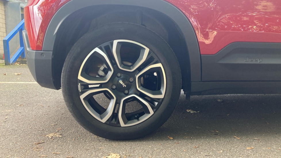 Jeep Avenger 1.2 Summit 5dr Petrol Hatchback - Image 7