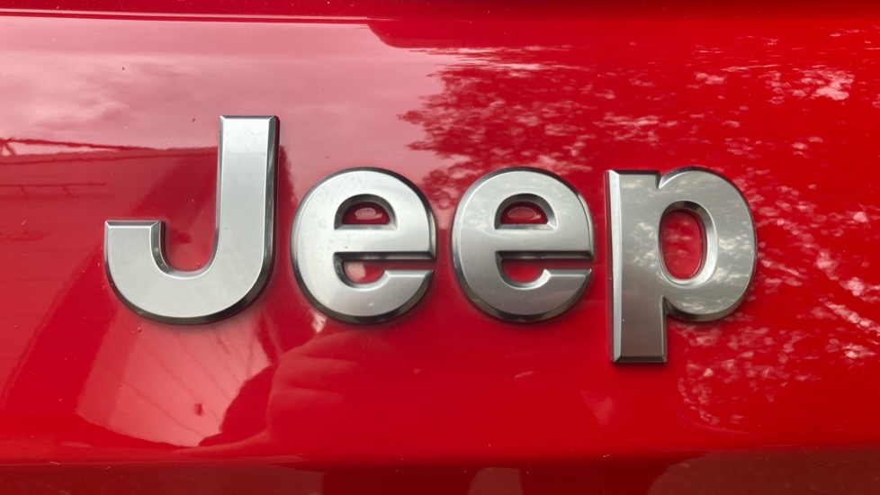 Jeep Avenger 1.2 Summit 5dr Petrol Hatchback - Image 8