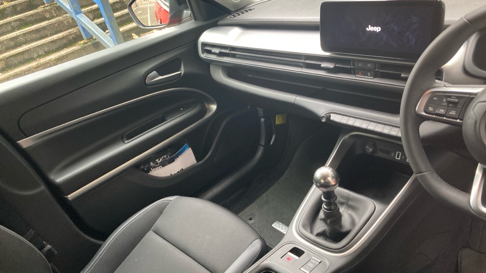 Jeep Avenger 1.2 Summit 5dr Petrol Hatchback - Image 14