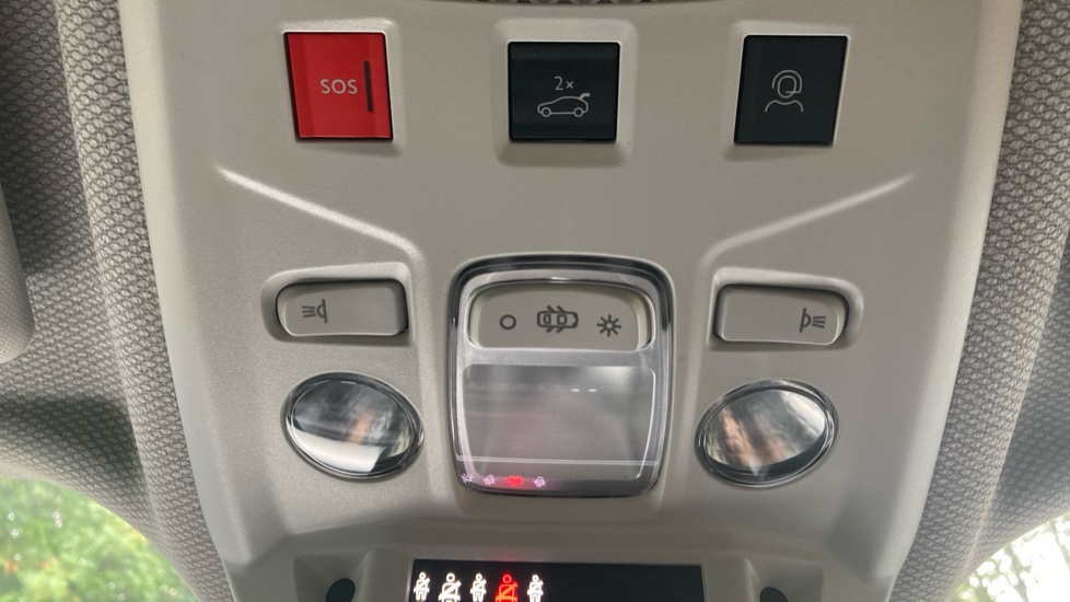 Jeep Avenger 1.2 Summit 5dr Petrol Hatchback - Image 31