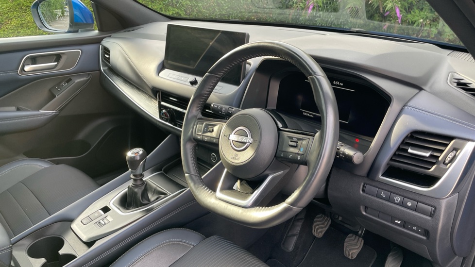 Nissan Qashqai 1.3 DiG-T MH Tekna 5dr Petrol Hatchback - Image 11