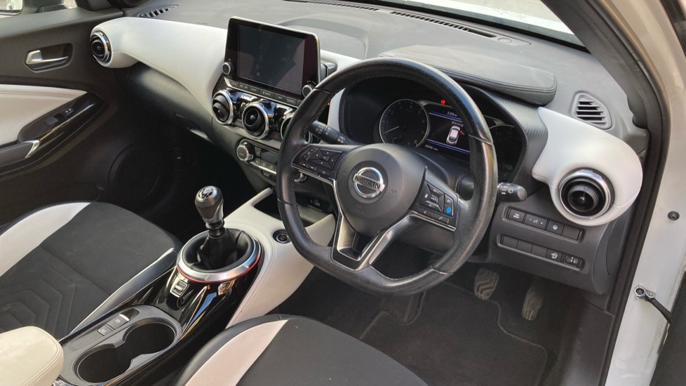Nissan Juke 1.0 DiG-T 114 Tekna+ 5dr Petrol Hatchback - Image 11