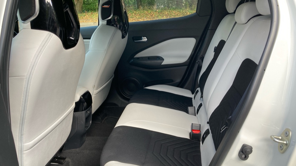 Nissan Juke 1.0 DiG-T 114 Tekna+ 5dr Petrol Hatchback - Image 16
